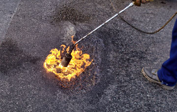 Lockeridge Dene flat roofing repairs