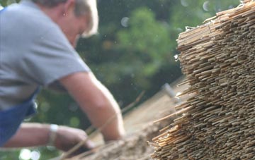 professional Lockeridge Dene thatchers